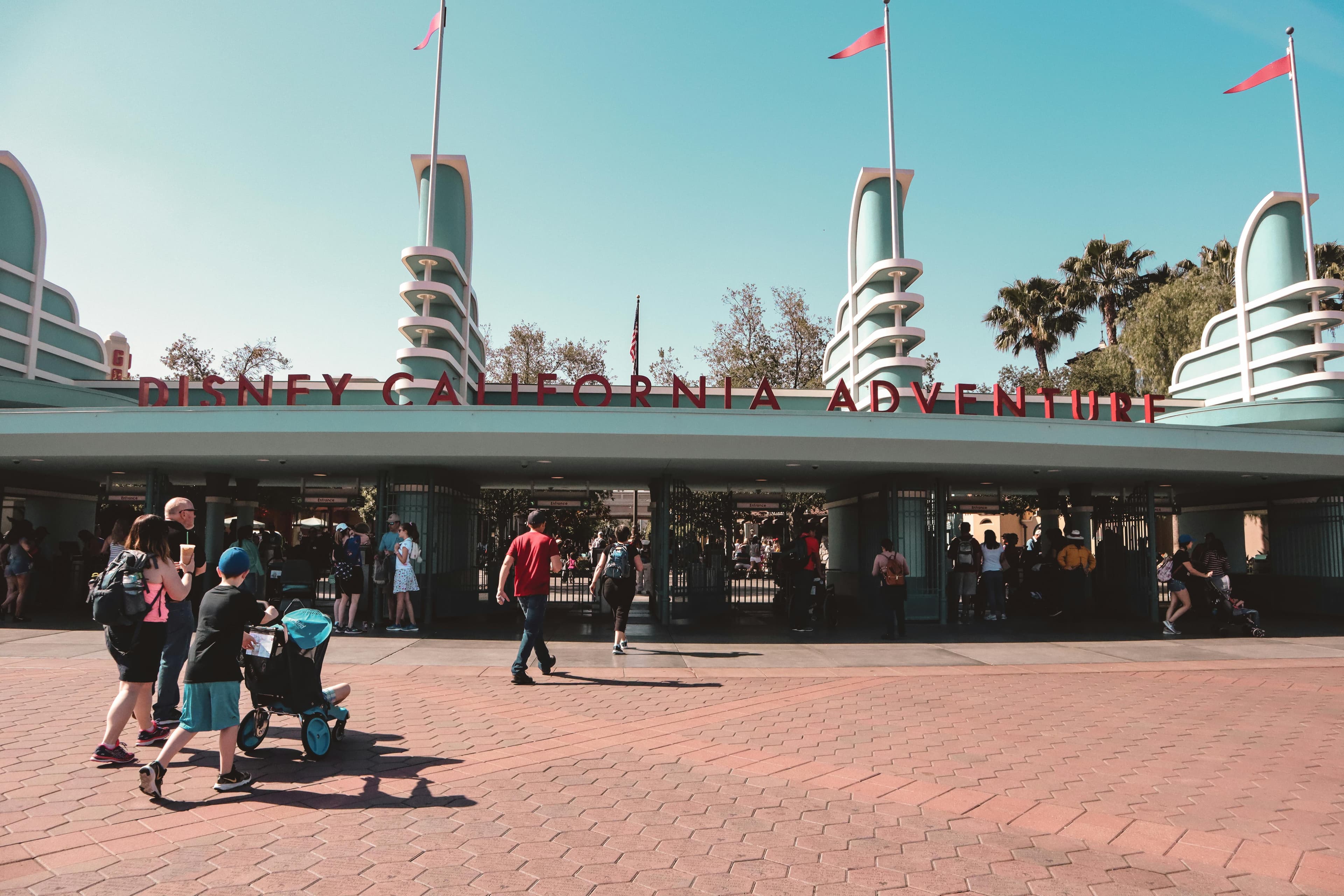 Complete Disney California Adventure Guide